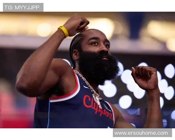 快船28分惨败！哈登31+8创纪录，祖巴茨14+19新秀拉胯，保罗6中2